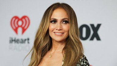 KLÕPS | Jennifer Lopez inspireerus prantslannadest? See lihtne kombo sobib igale naisele