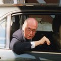 AINULT DELFIS: Müstiline lugu sellest, kuidas Lennart Meril õnnestus 1991. aasta augustis limusiiniga Soome kolleegi treppi sõita