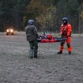 ФОТО | Большая спасательная операция: с помощью вертолета обнаружили пожилого мужчину, которому стало плохо со здоровьем