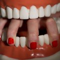 KUULA | Hambaarst: hambaid ei pea pesema iga päev, palju olulisem on hambavahede puhastamine