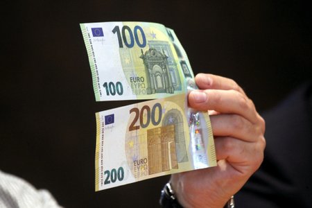 Uued 100- ja 200-eurosed rahad