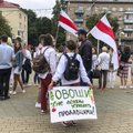 DELFI VIDEO ja FOTOD | Nädalavahetuse algus tõi Minskis tuhanded naised lilledega taas tänavale
