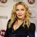 Madonna eluloofilmile tõmmati kriips peale: popstaari postitused sotsiaalmeedias polnud filmistuudiole meeltmööda