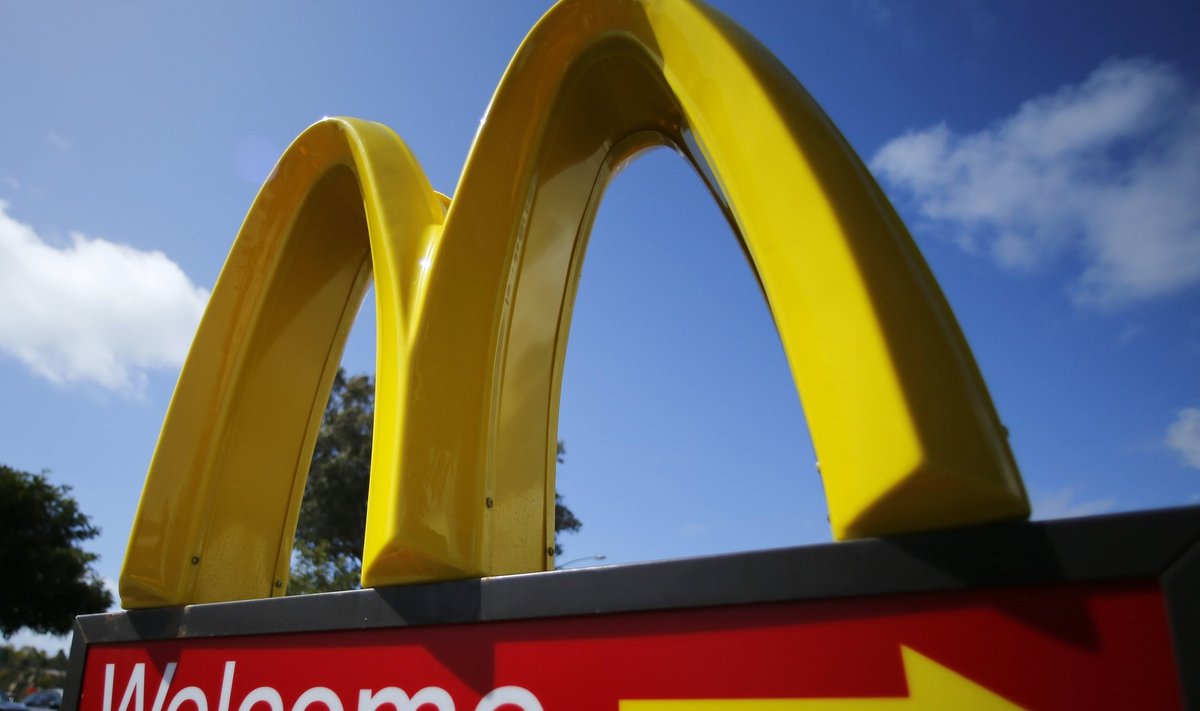 McDonald'si töötajad on terased, nii et autoroolis istudes sinna purjuspäi jaurama ei maksa minna.