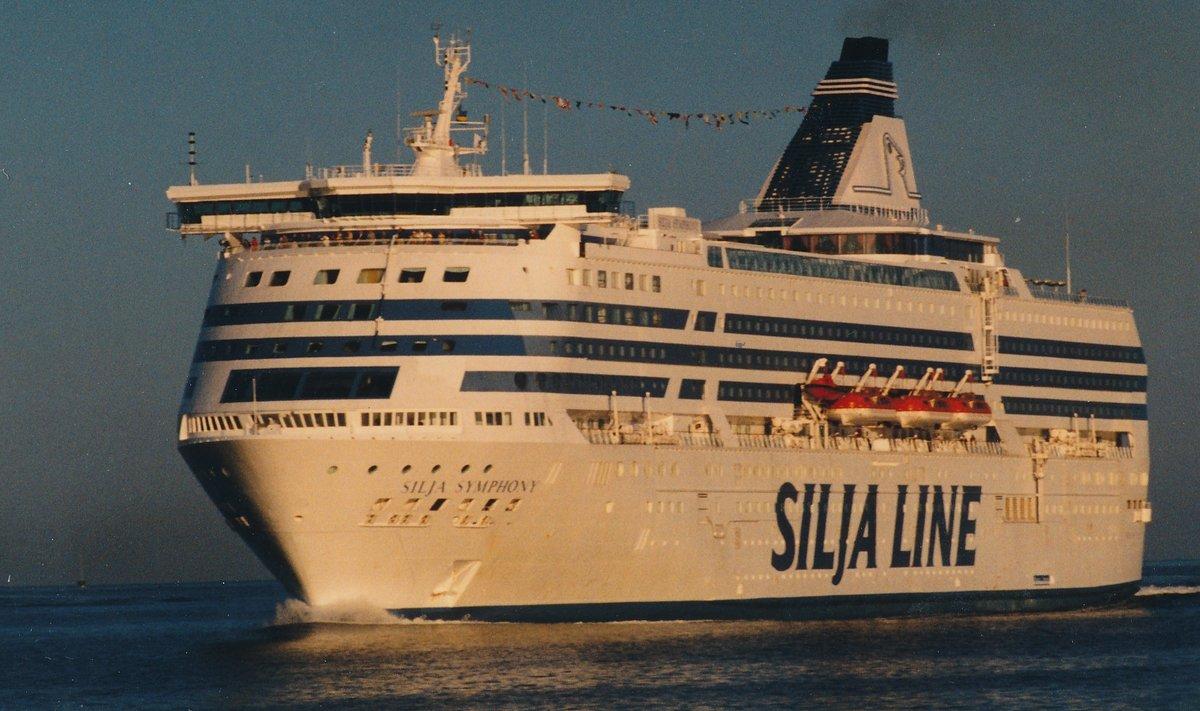 Теплоход Silja Symphony