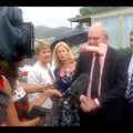 VIDEO: Uus-Meremaa ministrit rünnati kaubanduslepingu pärast dildoga