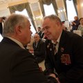 FOTOD: Vene saatkond andis 15 endisele koonduslaagrivangile medalid
