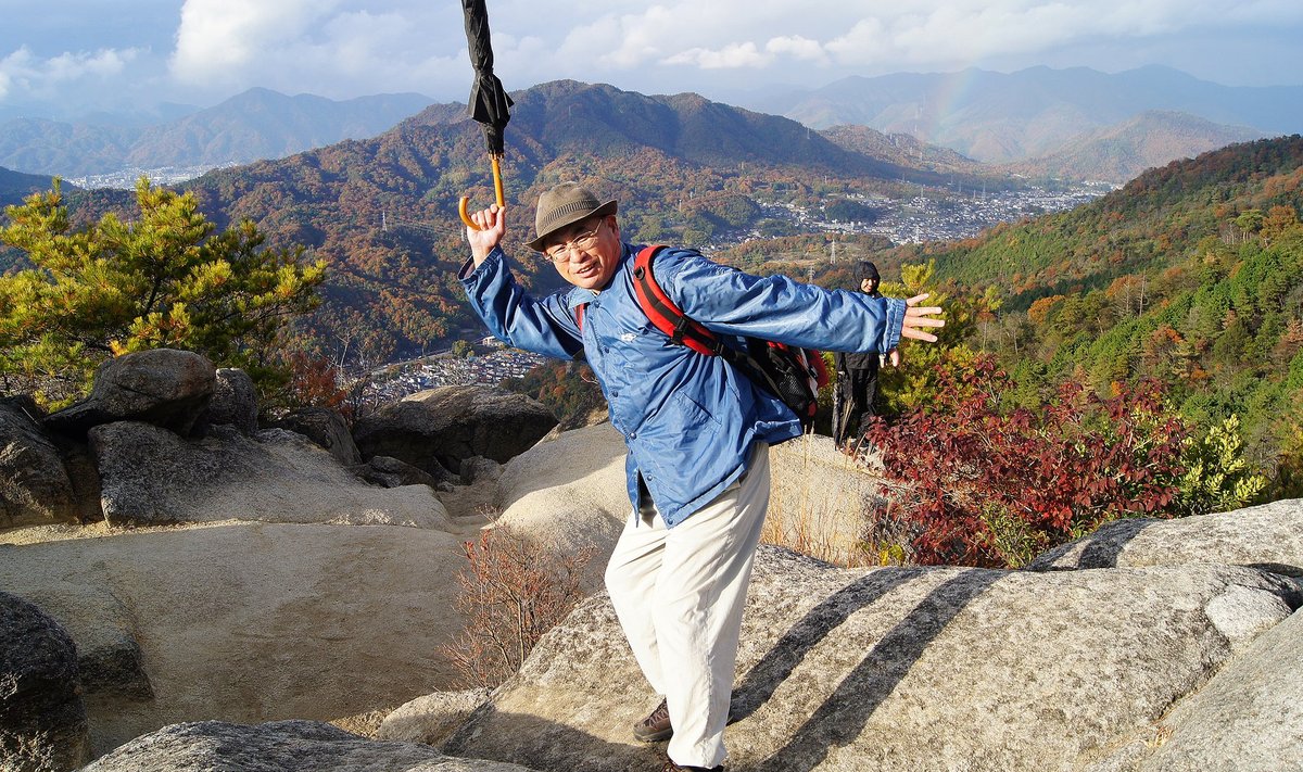 Raile Jaapani pensionärist sõber, kellega koos ta käis mägedes kōyō’t nautimas.