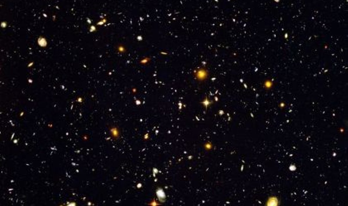 Miljardite valgusaastate kaugusel asuvad galaktikad.