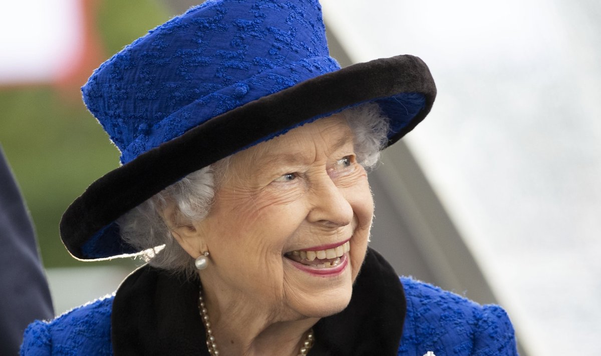 Queen Elizabeth II at Ascot Races