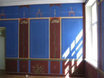 Vallikraavi 9 Tartus. Kirjastuse Avita maja seinamaalingute konserveerimine