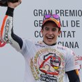 MotoGP maailmameister Marquez murdis krossi sõites jala