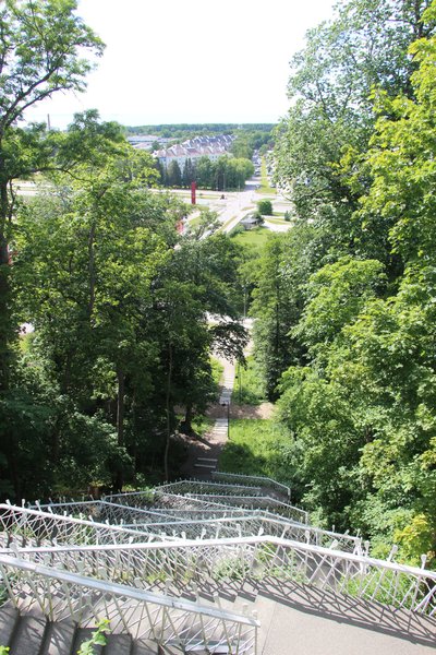 Põhjakonna trepp ülevalt vaadates.