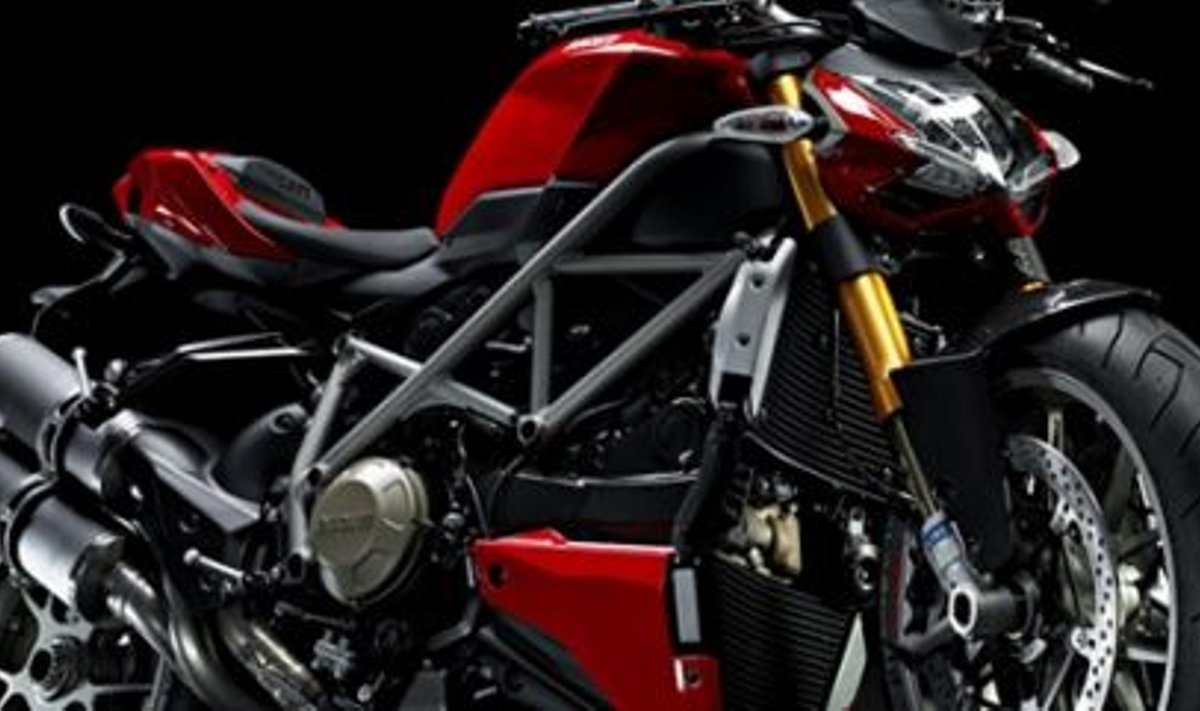 Ducati Streetfighter S seisab veel selgelt raami küljes koos