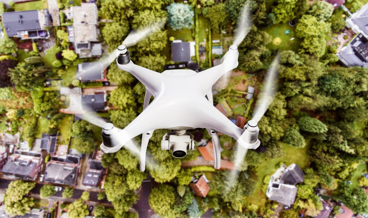 Muude paljude võimaluste kõrval kasutatakse kinnisvaraobjektide turundamisel ka droonivideoid. Kas lendamisest ka müügiprotsessis tõhusat abi on, jääb pärast igaühe enda kalkuleerida.  