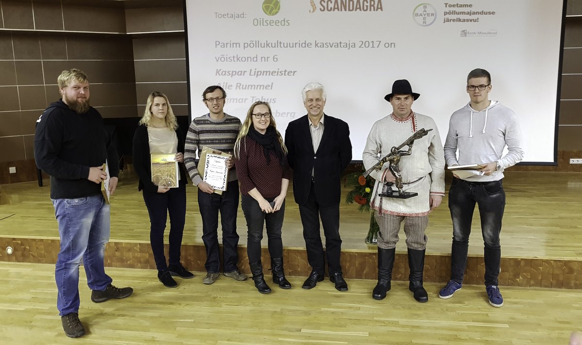 Võitjatiim koosseisus Kaspar Lipmeister, Aile Rummel, Sigmar Tohus ja Kristjan Tiideberg.