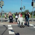 ФОТО и ВИДЕО: Мэр Маарду прокатился по городу на инвалидной коляске