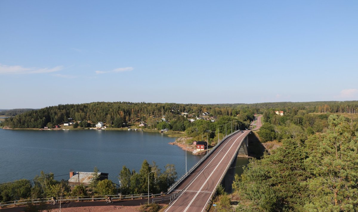 Soome päevatrahvi süsteemi kohaselt on isiku sissetulek määravaks teguriks trahvi suuruse arvutamisel.