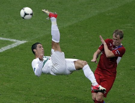 Ronaldo pealelöök