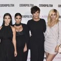 Kris Jenner plaanib raha teenida oma kuulsate tütarde tuksi läinud armuelude näitamisega teleekraanil