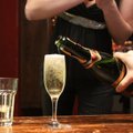VIDEO: "Antiigiraport" tähistab täna põnevate faktidega šampanja 320. sünnipäeva!