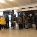 FOTOD ja VIDEO | Kaos lennujaamas: turvakontrollis olid täna ootamatult pikad järjekorrad. 11 inimest jäi lennult maha