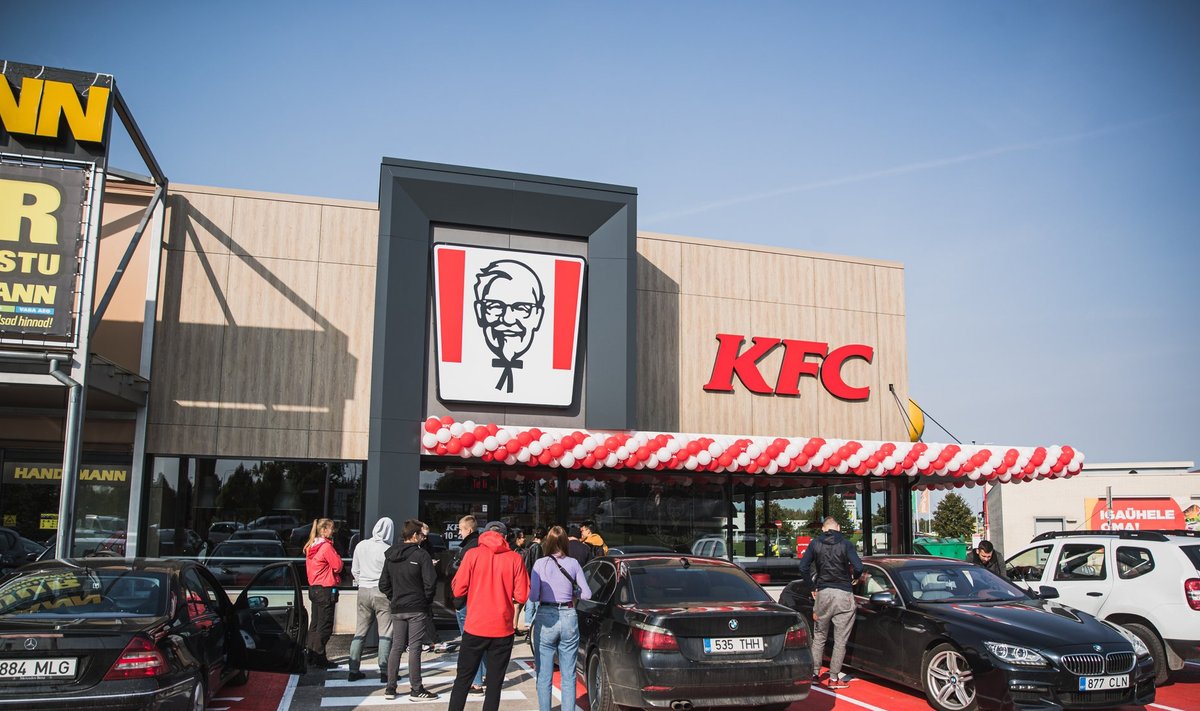 KFC avamine Tartus Lõunakeskuse juures