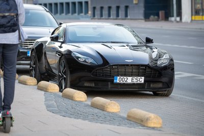 LUKSUSAUTO Jaanus Rahumägi Inglise superauto Aston Martin DB11 5,2 twin-turbo AMR