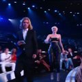 Miley Cyruse seekordse MTV videoauhinna võttis vastu kodutu mees