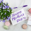 Чем удивить и порадовать маму на карантине: 10 подарков на День матери