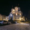 DELFI FOTOD: õigeusklikud käisid jõulude puhul Aleksander Nevski katedraalis öisel jumalateenistusel