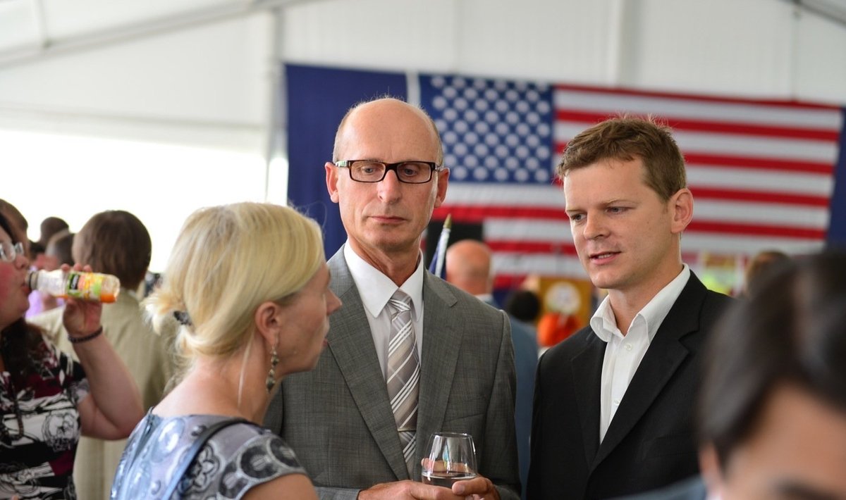 NÜÜD TÜLIS: Veel 2013. aastal käisid Viktor Siilats ja Keith Siilats koos USA suursaadiku vastuvõtul.
