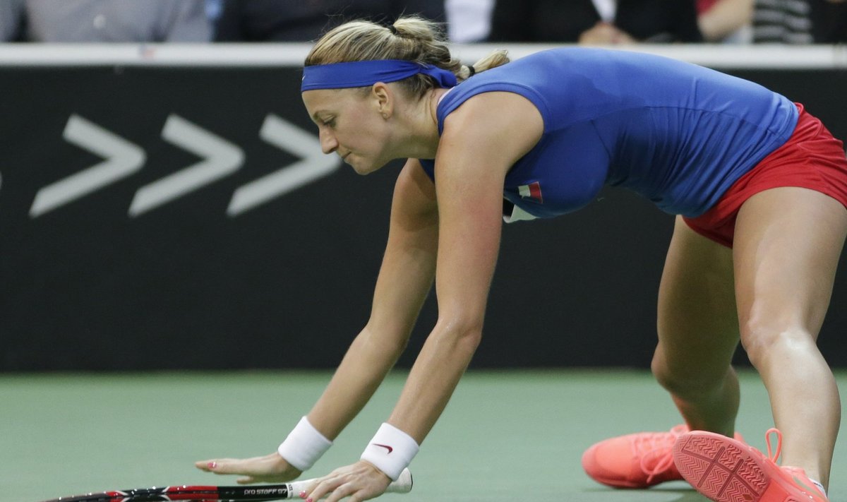 Petra Kvitova jättis tervisehäda tõttu mängu katki.