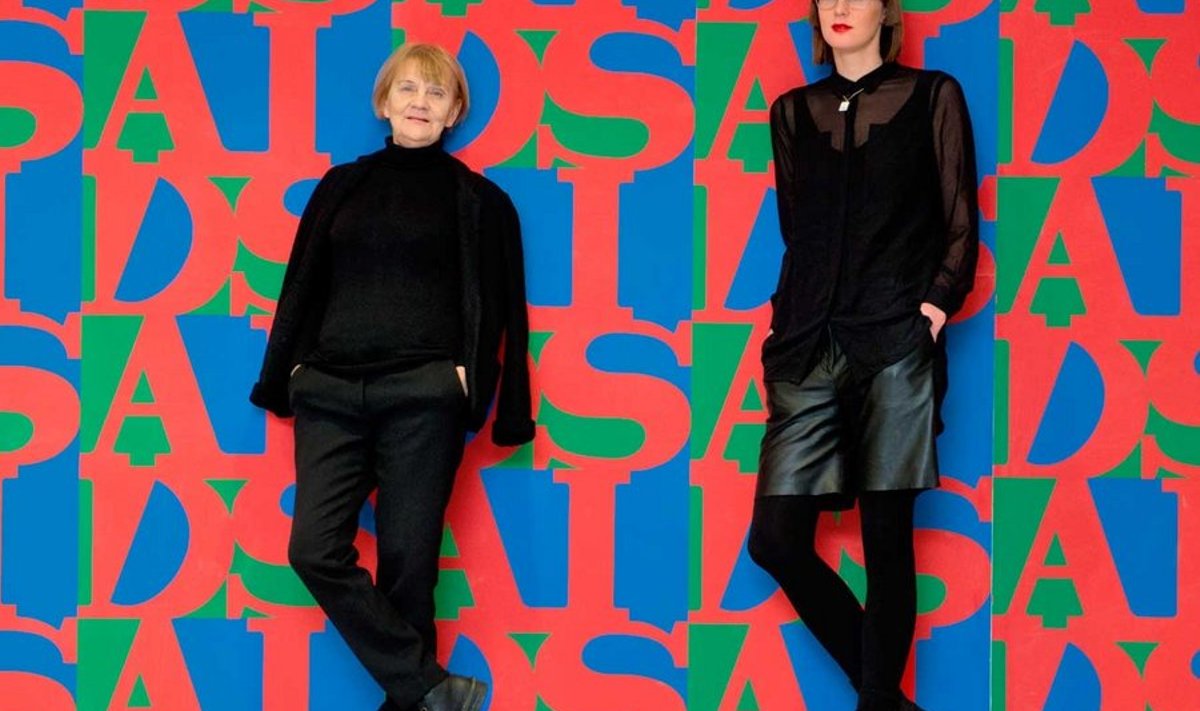 Sõna on ekspertidel: Nii Eha Komissarov (vasakul) kui Maria Arusoo toovad kunstiaastale 2012 tagasi vaadates välja Eesti kunsti tabanud preemiasaju.