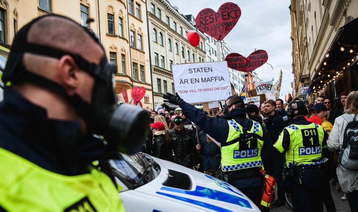 1 мая этого года в Стокгольме прошла демонстрация против коронавирусных ограничений