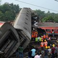 В Индии при столкновении поездов погибли более 280 человек