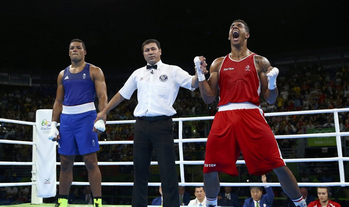 Rio olümpia üliraskekaalu finaal: Tony Yoka tunnistati võitjaks Joseph Joyce'i vastu.