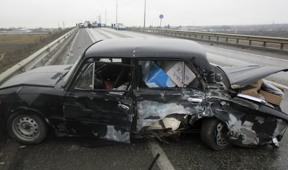Stavropoli lähistel avariisse sattunud Žiguli.