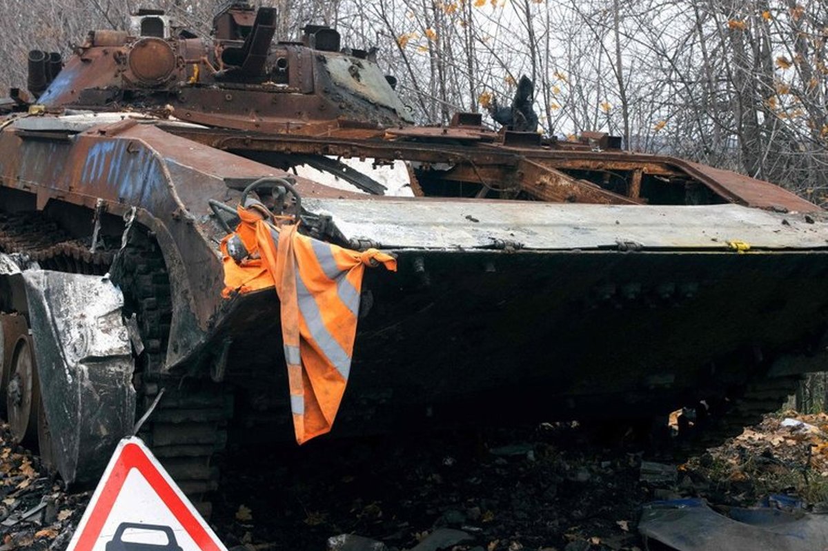 ВОЕННЫЙ ДНЕВНИК (252-й день) | СМИ: Из-за мобилизации Россию покинули 400  тыс. россиян - Delfi RUS