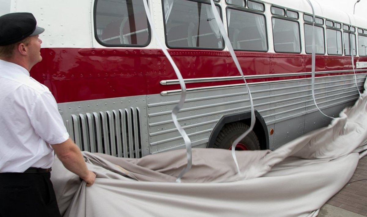 Väskelt renoveeritud buss on maailmas ainuke omalaadne