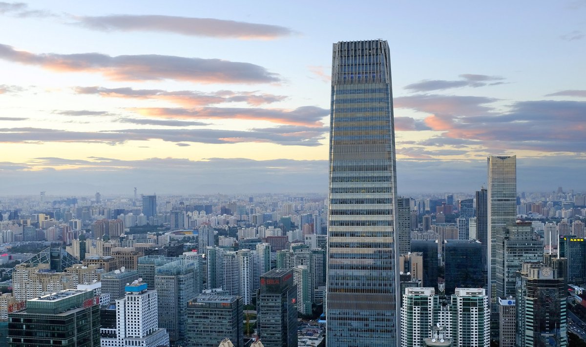 Taevani kõrguvate pilvelõhkujatega Pekingis näeb Hiina modernsemat palet, aga keskvalitsus teab väga hästi, et riigi eri osade vahel on suured käärid.