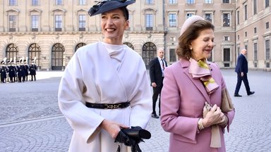 Наряд супруги президента Финляндии вызвал в Швеции ажиотаж – за стильные вещи от кутюр необходимо платить из собственного кармана