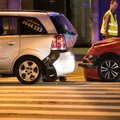 DELFI FOTOD | Tallinnas Narva maanteel sõitis Peugeot taksole tagant otsa