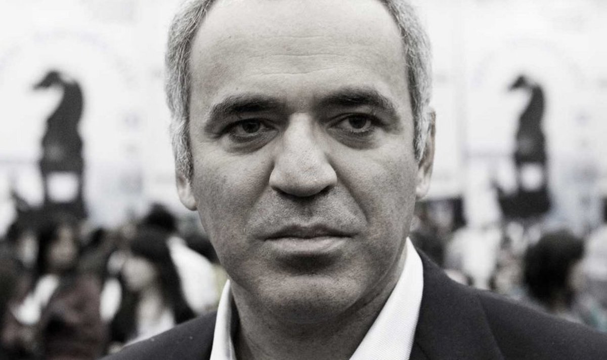 Maailm patiseisus: Selle asemel, et liikuda olümpiamoto “kiiremini, kõrgemale ja kaugemale” järgi, liigub maailm Kasparovi arvates hoopis põhimõttel “suuremalt, aeglasemalt ... aga koos wifiga”. (Vladimir Fedorenko / Ria Novosti / Scanpix)