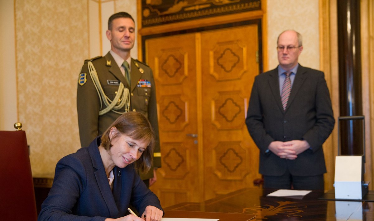  President Kaljulaid allkirjastas volikirjad