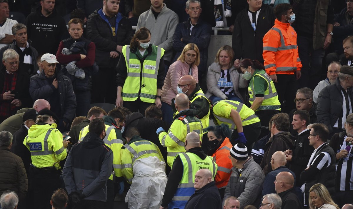 Üht pealtvaatajat tabas Newcastle Unitedi staadionil terviserike.