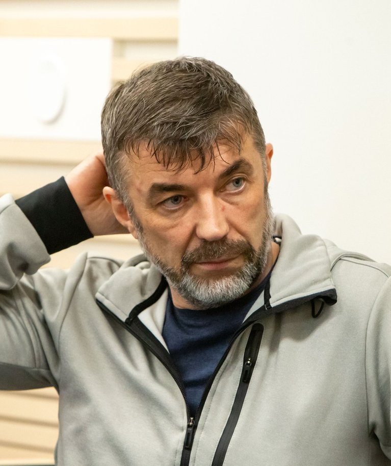 Oleg Martovoi hakkas endale allilmas nime tegema juba 1990ndatel. Praegu kannab ta üheksa-aastast vanglakaristust kuritegeliku ühenduse organiseerimise eest.