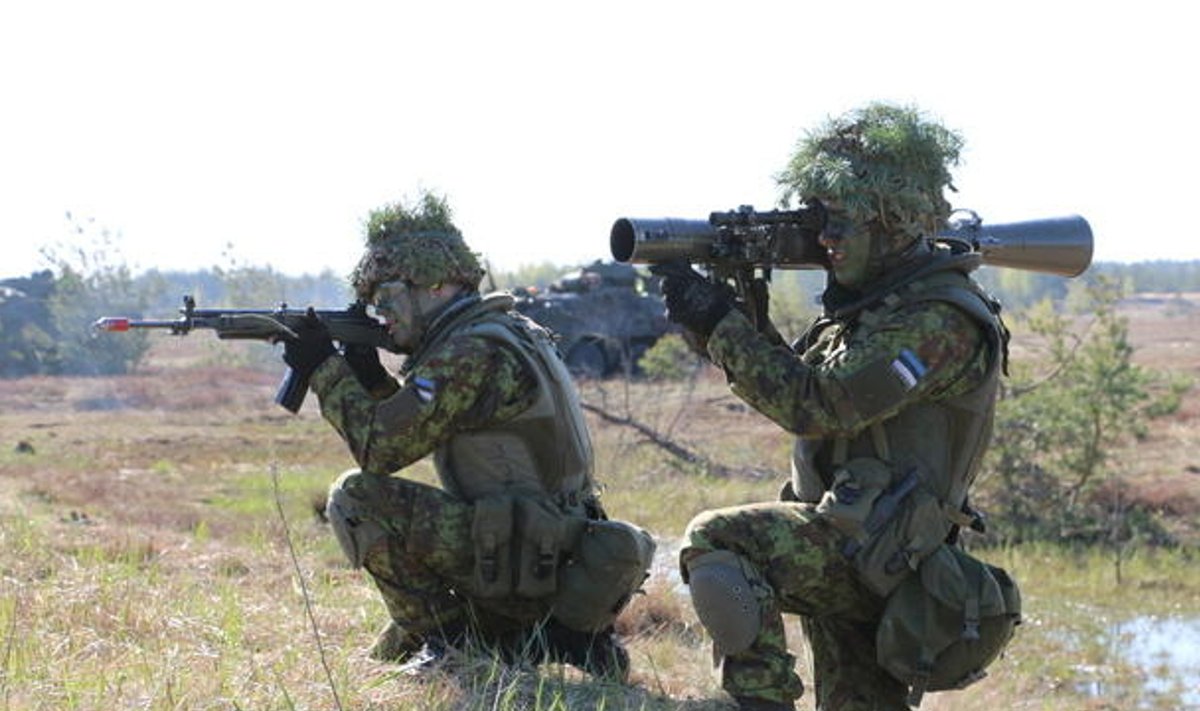 Lätis Adaži polügoonil lahinglaskmistega Kalevi jalaväepataljoni  õppus "Skangal"