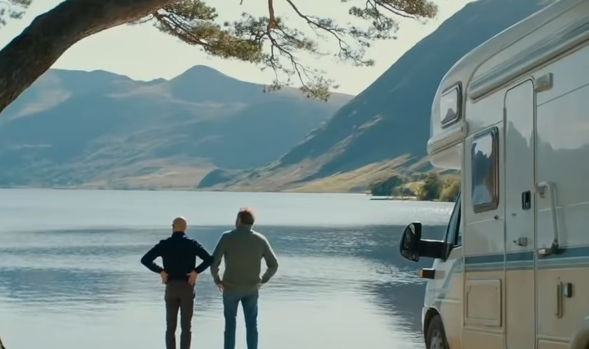 VIIMASEL REISIL: Kauaaegsed elukaaslased Tusker (Stanley Tucci, vasakul) ja Sam (Colin Firth) veetmas ühiseid hetki road trip’il mööda Inglismaad.