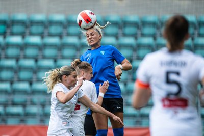 Eesti naiste jalgpalli karikavõitjaks tuli esmakordselt Saku Sporting, kes alistas finaalis Tartu JK Tammeka 1:0.